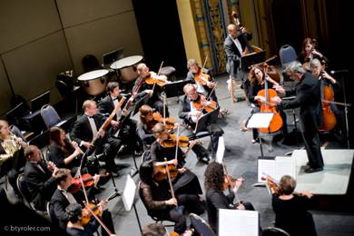 <p>
	Chamber Orchestra of the Triangle Presents Voices Across the Centuries</p>
