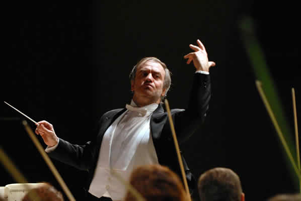 <p>
	Carolina Performing Arts Hosts The Mariinsky Orchestra</p>