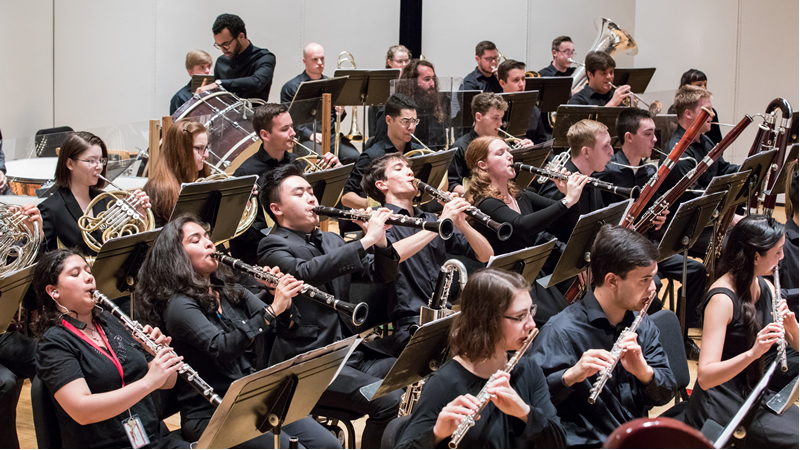<p>EMF Young Artist’s Orchestra Concert Paired Penetrating and Virtuosic Performances</p>
