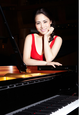 <p>
	North Carolina Symphony with Pianist Di Wu Performs Rachmaninoff at 2013 Rex Healthcare Summerfest</p>