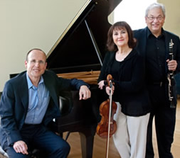 Trio Brings Rich Chemistry, Engaging Repertoire to Masters Series